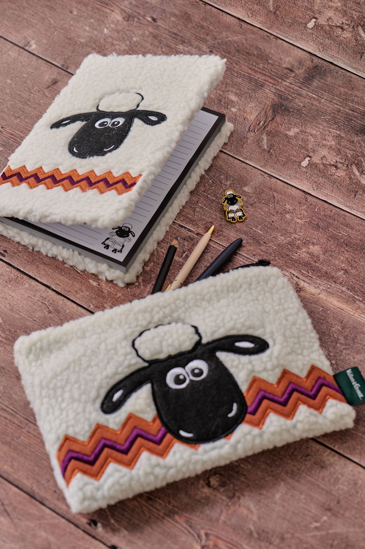 Wallace & Gromit Plush Pouch - Shaun