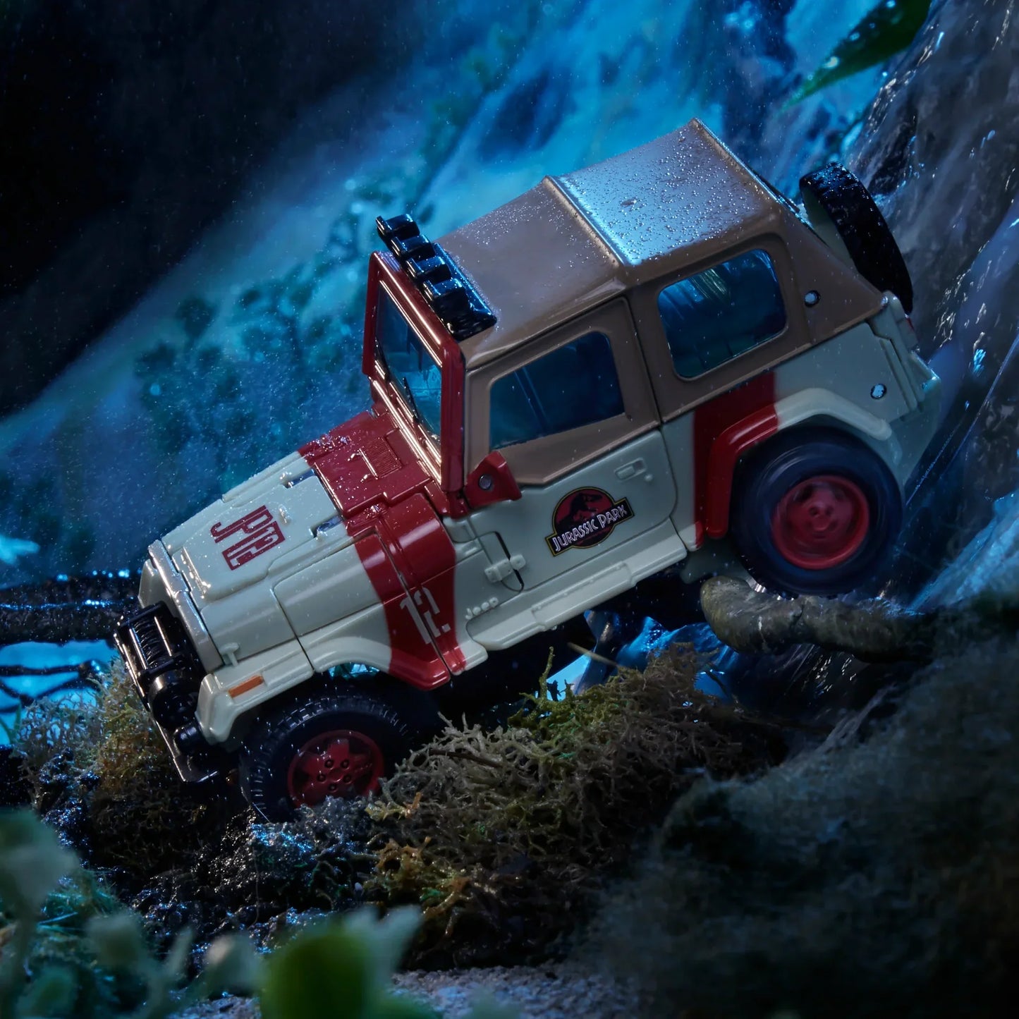 Bashkëpunimi i Transformers Jurassic Park x Transformers Dilophocon dhe Autobot JP12