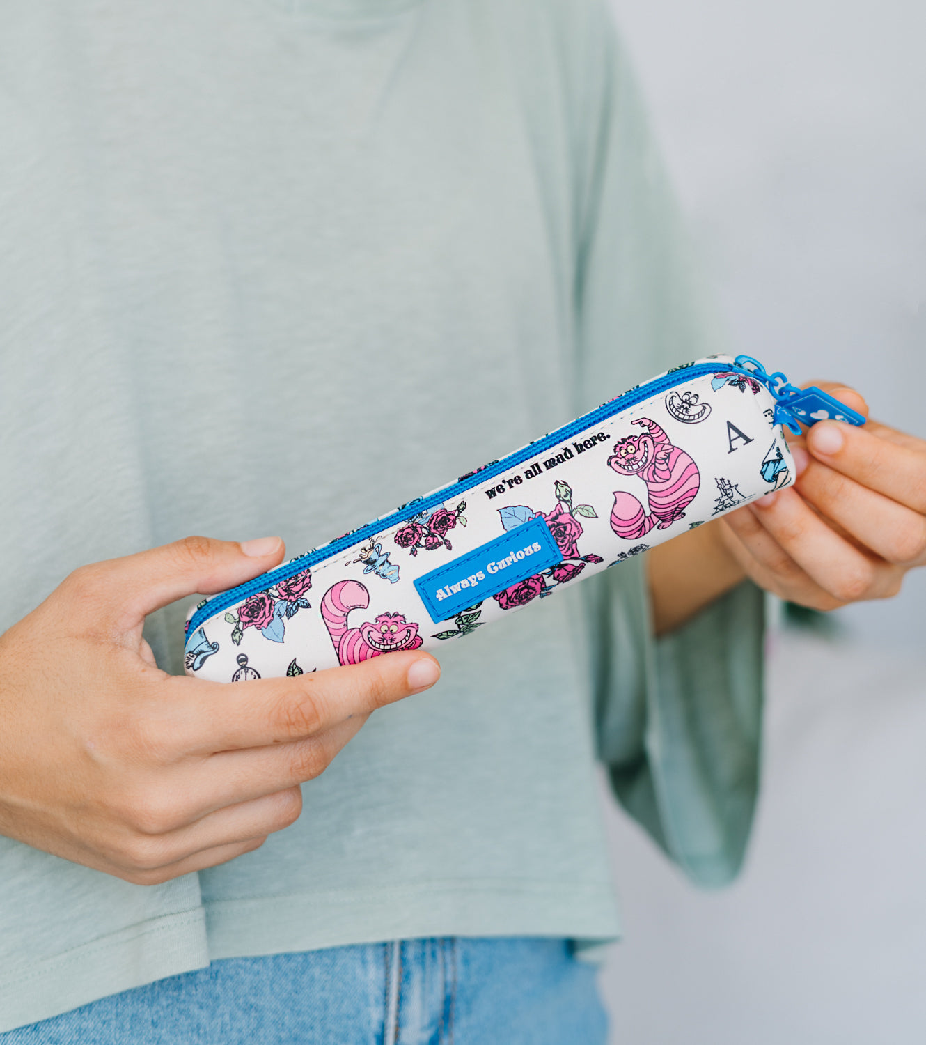 Правоаголна футрола за моливи „Дизни“ - Алиса во земјата на чудата