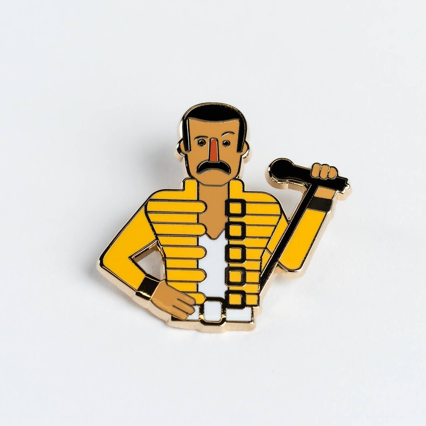 Pin's en émail Freddie Mercury