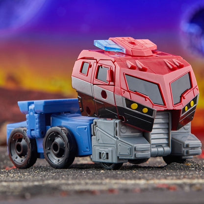 Optimus Prime - United Voyager Class Animated Universe 