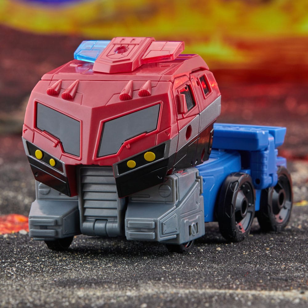 Optimus Prime - United Voyager Class Animated Universe 