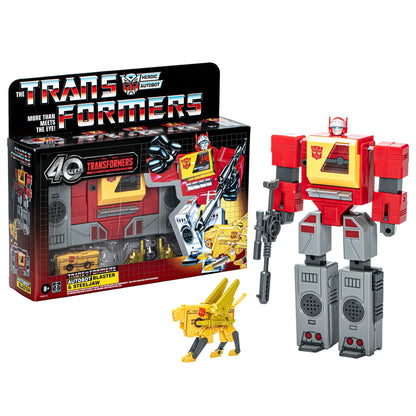 Autobot Blaster and Steeljaw - Transformers Retro 40th Anniversary