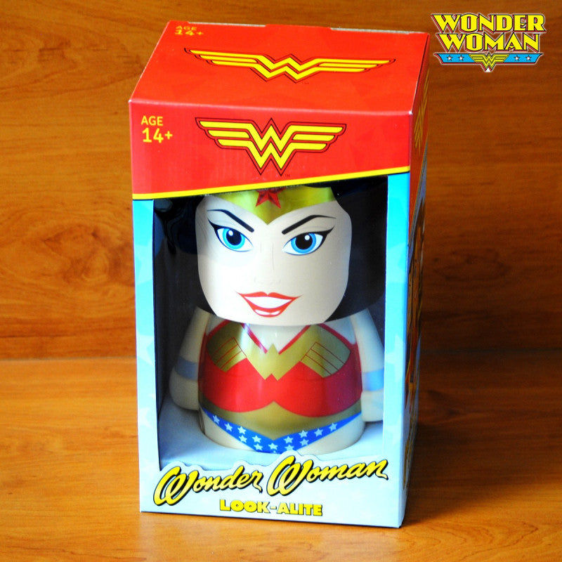 Wonder Woman Look Alite Lamp
